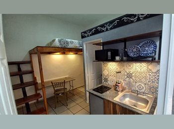 Roomgo MX - Estudio con Servicios Incluidos y Excelente Ubicación, Tlaquepaque - MX$6,000 por mes
