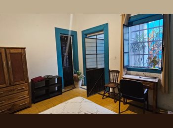 Roomgo MX - Habitación 3 Casa AYOTL by CASA ALEBRIJE, Guadalajara - MX$5,249 por mes