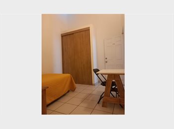Roomgo MX - Habitacion Con baño privado, León - MX$3,300 por mes