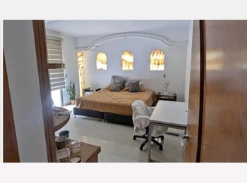 Roomgo MX - Renta Cuarto en Coto 10 Jardín Real., Zapopan - MX$8,750 por mes