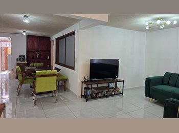 Roomgo MX - Habitación centrica amueblada, Aguascalientes - MX$2,500 por mes
