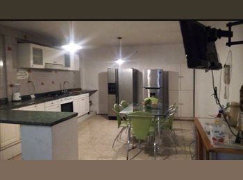 Roomgo MX - Rento habitación, amueblada con baño y habitaciones con baños compartidos, León - MX$3,500 por mes