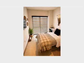 Roomgo MX - Cuarto amueblado en renta a 1 cuadra del CUAAD Huentitán | Servicios incluidos, Guadalajara - MX$6,400 por mes