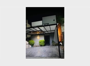 Roomgo MX - Se Busca Rommie Hombre, Ciudad Apodaca - MX$7,500 por mes