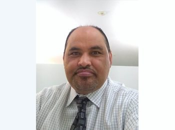 Roomgo MX - Alberto - 58 - Querétaro