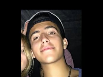 Roomgo MX - Cristian  - 29 - Querétaro