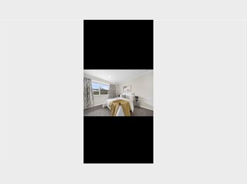 Roomgo NZ - Renovated & Warm Home | Manurewa East | $195pw, Auckland - $195 pw