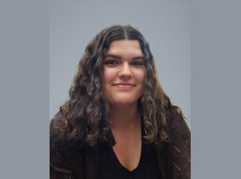 Roomgo NZ - Camille Boulmé - 23 - Wellington