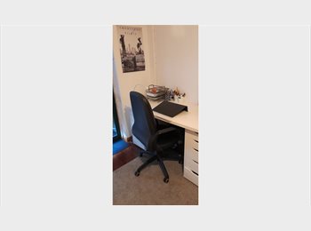 Roomgo PT - BOM QUARTO NOVA CARNAXIDE, Lisboa - 415 € Por mês