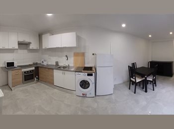 Roomgo PT - Aluguer de quartos, Setúbal - 400 € Por mês