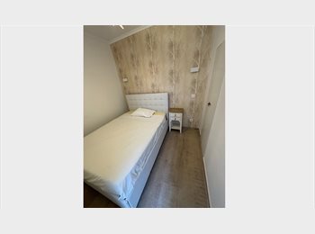 Roomgo PT - Arrendo quarto Lisboa Campo Mártires da Pátria, Lisboa - 600 € Por mês