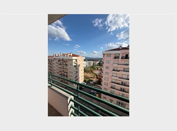 Roomgo PT - 2 Quartos Disponíveis Para Arrendamento – T4 Equipado, Portugal - 230 € Por mês