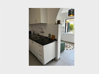 Roomgo PT - Arrendamento de quartos para estudantes do Instituto  Politécnico de Tomar, Portugal - 250 € Por mês