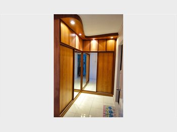 Roomgo SG - Luxurious Master Suite for Rent in Jurong West Central - Ideal for Professionals!, Boon Lay - $1,400 pm