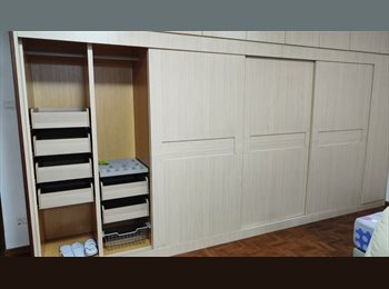 Roomgo SG - Huge 500sqft Ensuite Room near NUS — Cleaning & Laundry Included, Kent Ridge - $2,200 pm