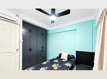 Roomgo SG - Common Room for Rent at Blk 131 Rivervale Street, Sengkang, Punggol - $800 pm