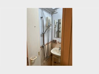 Roomgo SG - Master Bedroom with Ensuite for Rental , Telok Blangah - $1,700 pm