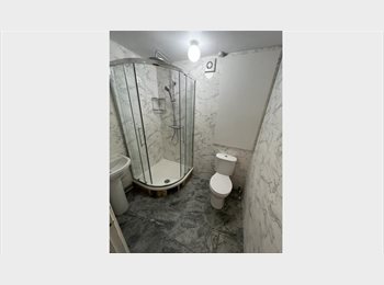 Roomgo UK - Flatshare, Whitton - £2,450 pcm