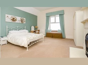 Roomgo UK - Double room in mansion, fully furnished, Llanddulas, Rhyl - £600 pcm