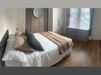 Roomgo UK - Large Double 10 mins London Bridge Zone2, Brockley - £950 pcm
