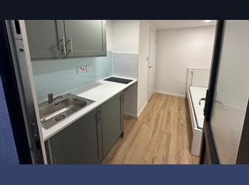 Roomgo UK - Brand New, Fully Furnished Studios – 5 Min Walk to Burnt Oak Station HA8 0AJ (All Bills Included), Burnt Oak - £1,000 pcm
