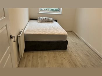 Roomgo UK - Shared apartment in Towerhill Court, Northumberland Heath - £800 pcm