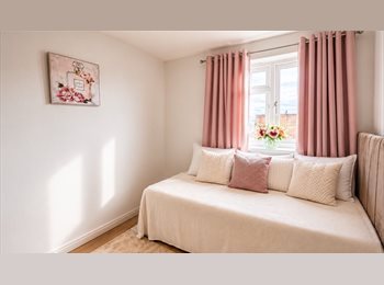 Roomgo UK - Cozy Single Room to Rent – Hendon Central – £670 PCM (Bills Included), Hendon - £670 pcm