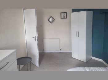 Roomgo UK - Single Room Available in Tyburn, Birmingham (B24 8LR) – From £545 PCM | Bills Included, Bromford - £545 pcm