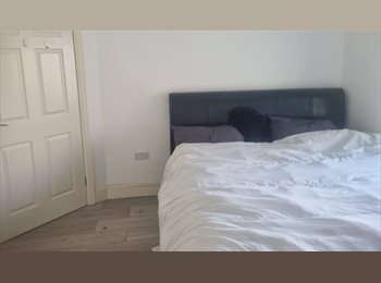 Roomgo UK - Single Room to Rent in Hendon (NW4 4LD) – £940 PCM | Bills Included, Hendon - £940 pcm