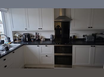 Roomgo UK - Double Bedroom available for rent in Wallingford!, Didcot - £725 pcm