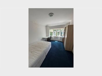 Roomgo UK - Single Room to Rent in Hendon (NW4 4LR) – £880 PCM | Bills Included, Hendon - £880 pcm