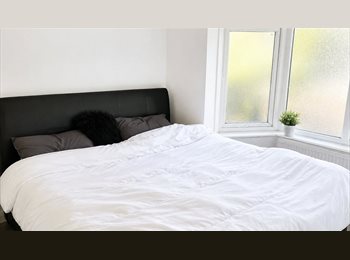 Roomgo UK - Babington Road, Hendon, London NW4 4LD, Hendon - £940 pcm