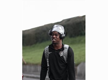 Roomgo UK - Sam - 25 - Nottingham