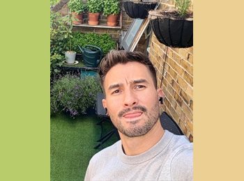 Roomgo UK - Steve - 39 - Newington