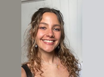 Roomgo UK - Ella Rathgeber - 23 - Broadmead