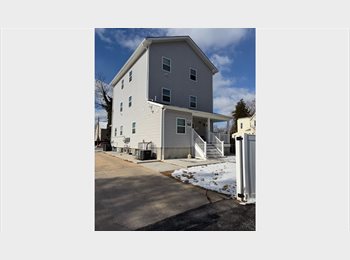 Roomgo US - $550 Room for Rent (Shared Bath), Powder Mill Park - $550 pm