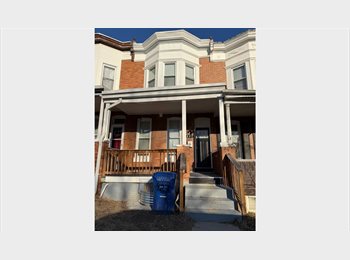 Roomgo US - Room for Rent - $600 (Shared Bath) 427 South Augusta Ave, Irvington - $600 pm