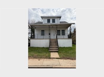 Roomgo US - Room for Rent - $700 (Shared Bath), Belair - Edison - $700 pm