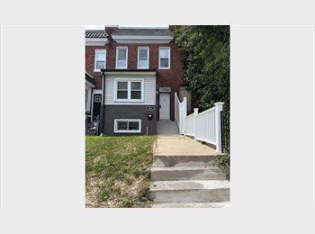 Roomgo US - Private Room For Rent - $850 (Private Bath) , Oakenshawe - $850 pm