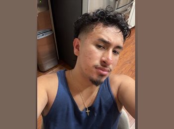 Roomgo US - Alex Sandoval  - 27 - Bakersfield