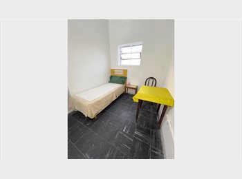 Roomgo AR - Habitacion individual bonita en Balvanera, Buenos Aires - AR$ 380.000 pm
