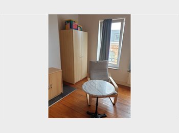 Appartager BE - Appart à Uccle pour 2 pers. en colocation, Uccle-Ukkel - 500 € pm