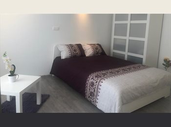 Appartager BE - Charmante Maison - Charleroi Nord, Charleroi - 410 € pm