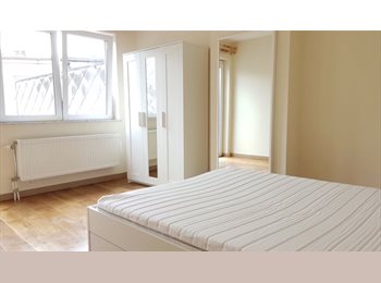 Appartager BE - Chambre 15m2 avec terrasse privative 8m2, Jette - 640 € pm
