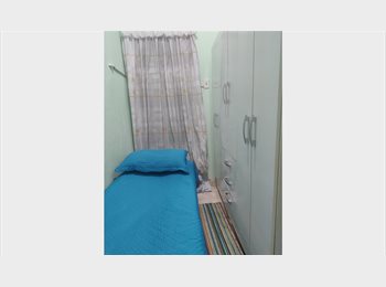 Roomgo BR - Quarto individual para mulher em Copacabana, Copacabana - R$ 1.280 Por mês
