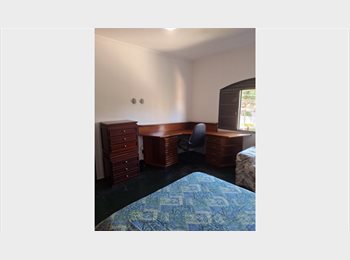 Roomgo BR - ALUGO QUARTO/ BANHEIRO individuais e mobiliados- Parque das Universidades , PRÓXIMO à UNICAMP, Campinas - R$ 1.100 Por mês
