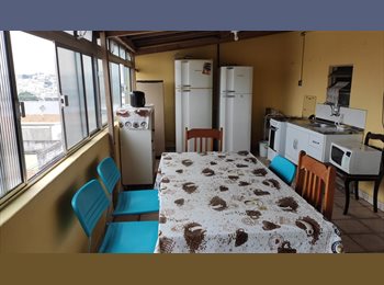 Roomgo BR - Vagas em Pensão Casa só pra mulheres Quartos Duplos, individuais e coletivos, São Caetano do Sul - R$ 420 Por mês