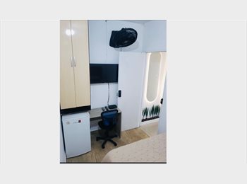 Roomgo BR - Quarto Mobiliado - ao lado do Metro Vergueiro, Liberdade - R$ 1.000 Por mês
