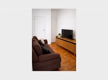 Roomgo BR - A poucos passos do Pátio Savassi, Belo Horizonte - R$ 1.498 Por mês