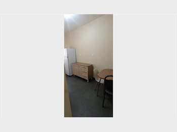 Roomgo BR - Locação edícula no Jardim Esplanada, São José dos Campos - R$ 1.500 Por mês